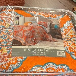 Vibrant Orange Paisley Quilt Set